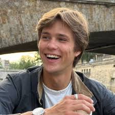 Gabe Escobar ✓ (@gabesco)