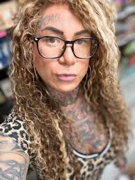 Stacy L Maceda 🧿 (@fannypackstacy) · Instagram photos and Reels