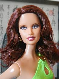 Scarlet: Barbie Basics Collection 003 Model #2 (Lara Face Sculpt)