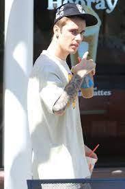 Justin Bieber Leaving Dunkin In Studio City California Today Credit To Owner Justin Bieber Celebrities Male Justin Hailey