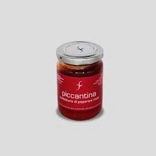La crema di peperoni è una salsa saporita dalla consistenza cremosa, realizzata con peperoni arrostiti, perfetta per un sugo di peperoni ricco di sapore, dalla consistenza cremosa e vellutata pure essendo senza panna! Piccantina Salsa Di Peperoni Rossi E Peperoncino Gr 160 Viadegliulivi