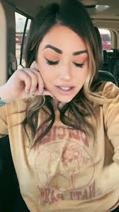 Courtney Jewell: The Rockin Body and Mental Health Mom