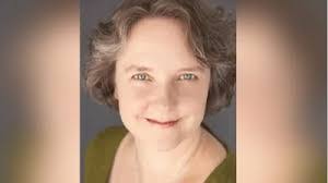 Helen Tepper's Instagram, Twitter & Facebook