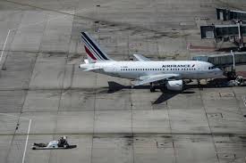 Health protect est une solution qui permet d'aider les compagnies aériennes, les aéroports, les gouvernements et les passagers à partager en toute sécurité les informations sanitaires liées au voyage. Apres La Corse Le Pass Sanitaire Etendu A L Outre Mer Des La Semaine Prochaine Le Huffpost