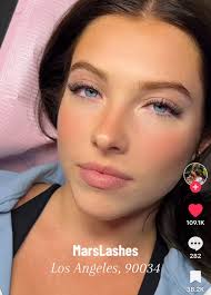 Looking for someone to do this style of lash extensions in Portsmouth  please? Any recommendations would be kindly appreciated. ☺️ I've had a  negative experience in the past with a lash technician