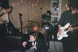 daisy chain and the jangle pop eccentricities of station to station from the tragic magic ep american pancake