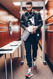 Simmons' lone college season will be remembered both for his remarkable individual achievements and his team's spectacular failures. Nba Star Ben Simmons Says He Was Racially Profiled At Casino Thejasminebrand