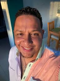 Muchas felicidades para nuestro seguidor Mario Melvin Trejo, quien está  celebrando su cumpleaños hoy en New York!! www.ritmosocialimberteno.com