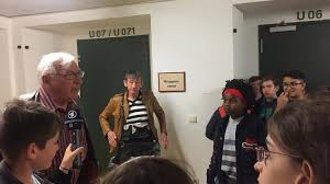 Mit folgender präsentation möchten wir ihnen unsere schule… Carl Von Linde Realschule Von Huhnern Schweinen Und Leichen Im Keller Medienkompetenzprojekte Br De