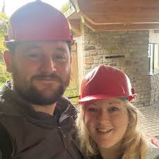 Heya I have a problem with one of my xenon lights. It's not lighting up the  dipped headlight. I've checked both the fuses and the bulb