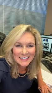 Alicia Booth's Instagram, Twitter & Facebook