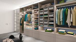 Wenn sie etwas heimwerkererfahrung und lust und zeit haben, ein wenig kreativ tätig zu werden, dann können sie. Raumplus Einbauschranke Einbauschrank Einen Kleiderschrank Bauen Kleiderschrank