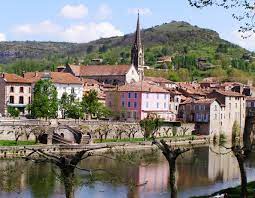 Obtenez un devis en cliquant ici. San Antonin Noble Val France Travel Places To Go Places To Visit