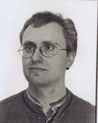 Hans Lundin (s), riksbyggens chef, och med all säkerhet hans fru Rita  Eklund(s) tycker det är OK att målaren Jan-Olof Johnsson (s) kostar  skattebetalarna 45.000:- per månad, som konsult åt Norrköpings kommun..