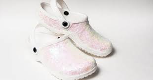 The shoes are classic crocs clogs decked out with an exclusive bad bunny jibbitz charm. Bad Bunny S Crocs Resell Price Here S What The Expected Price Will Be