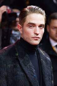 Robert Pattinson Looks So Different But Super Hot With New Hair Robert Pattinson Dramatic Hair New Hair