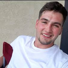 Eric Branning's Instagram, Twitter & Facebook