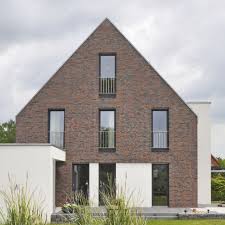 Ziegel Fur Fassade Gealterter Klinker Schwerin Hagemeister Gmbh Co Kg Ziegelwerk Fassade Haus Baustil Haus