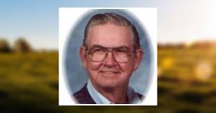 Charles Loe's Instagram, Twitter & Facebook