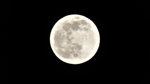 Wann ist der nächste vollmond in berlin? Supermond April Supermond Aktuell Heute In Deutschland Grosser Vollmond Am Himmel 2020 Youtube