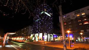 Zum bauensemble gehört auch die angrenzende, seitlich zurückgesetzte kongresshalle. Katharinenturm Magdeburg Ehemals Haus Der Lehrer Youtube