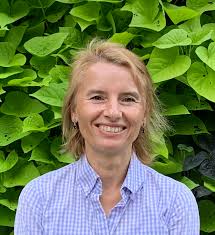 Maria Cameron's Instagram, Twitter & Facebook