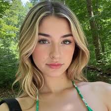 Can I get a show of hands if you physically live in Kent? I need to talk to  someone local! 🥺🙌🏻💖