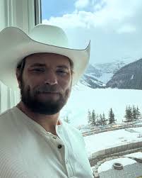 Kellan Lutz (@kellanlutz) • Instagram photos and videos