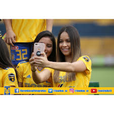 La jugadora de tigres femenil, greta espinoza, quien fue víctima de amenazas en redes sociales, no fue ni a la banca en el duelo contra necaxa de este miércoles. Greta Espinoza Casas On Twitter
