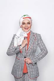 Dato sri siti nurhaliza anta permana live duel 2 rising star indonesia 2019. Cover Story Dato Sri Siti Nurhaliza On Her Beauty Empire Simplysiti Tatler Malaysia