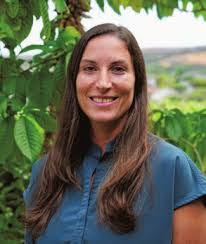 Lori Essig's Instagram, Twitter & Facebook