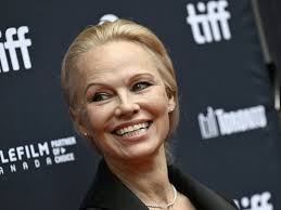 Victoria roommates' belongings damaged or missing in moving truck crash