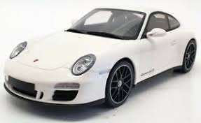 But i'd be willing to battle in black and white. Olartis Pl Toys Hobbies Diecast Toy Vehicles 997 2 Carrera Gts Carrara White 1 18 Model Car By Gt Spirit Gt287 Porsche 911