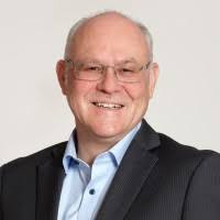 200+ perfiles de «Gadient»