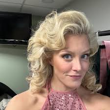 Need to take a moment to thank the ladies at Glam Trend Beauty Studio, LLC  for making my hair dreams come true last night—because if you scroll you'll  see what happened when