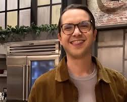 NickALive!: 'iCarly' Season 3 Guest Stars Revealed