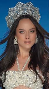 Recently crowned delegates for Miss Universe 2018. Who is your favorite so  far? 🇮🇩 Indonesia