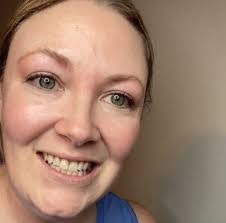 Samantha Shenk's Instagram, Twitter & Facebook