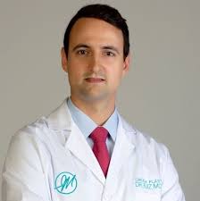 Dr. Alejandro Ruiz Moya Cirujano plástico, Médico estético, Sevilla