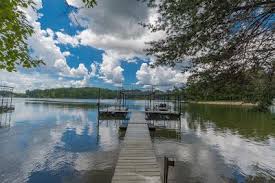 Visit realtor.com® and browse house photos, view. Lake Sidney Lanier Homes Blog Our Newest Lake Lanier Waterfront Home For Sale Is A Builder S Own Custom Waterfront Homes For Sale Waterfront Homes Lake House