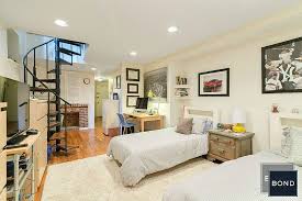 1 bedroom upper west side: Live The Upper West Side Dream In A Brownstone Apartment Off Central Park For 4 800 Month 6sqft