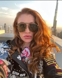 Carina spack kennt man vor allem aus „der bachelor und „promis unter palmen. Nach Promis Unter Palmen Aus Georgina Fuhlt Sich Fit Promiflash De