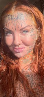 Hello. My name is Lisa & I live in Texas, U.S.A.! I wanted to join this  group because I learned through Ancestry & 23 & me that I'm almost 100%  English/Wales &