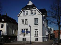 Wir sind ein unternehmen des „verbandes norddeutscher wohnungsunternehmen e.v. und haben derzeit rund 1.800 mitglieder. 4 Zimmer Wohnung Zu Vermieten Schutzenstrasse 3 23843 Bad Oldesloe Stormarn Kreis Mapio Net