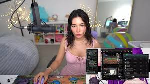 Alinity Going Full Naked After Twitch Stream Leaked Onlyfans | Thothub.