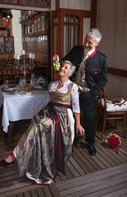 Biblische gedichte zur goldenen hochzeit. Die Goldene Hochzeit Damen Outift Neubock Mode Hochzeit Tracht Facebook