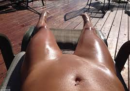 Meet Madden Tanning Selfies - Bunny Lust