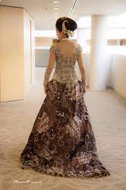 Modern Kebaya And Petticoat Batik Wedding Dress By Rumah Kebaya Anisario 9 11 14 Perth Pengantin Wanita Model Baju Wanita Pakaian Tradisional
