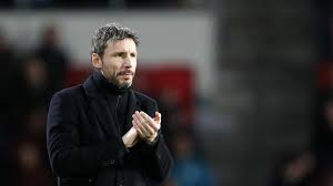 Born 22 april 1977) is a dutch football coach and former player who played as a midfielder. Bundesliga News Wechsel Von Van Bommel Zu Wolfsburg Kurz Vor Abschluss