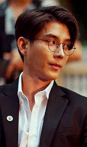 RESIDENT EVIL 4 REMAKE (2023) dev. Capcom Leon Croft